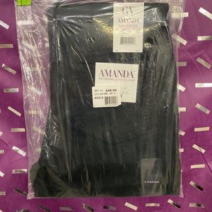 BRAND NEW GV AMANDA BLACK JEANS